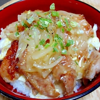 玉ねぎ塩ダレの豚トロ丼